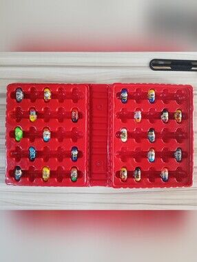 Mighty Beanz Mixed Lot with 23 Beanz in Red Collector Case